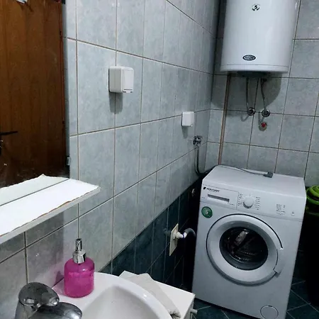 Fis Apartment *